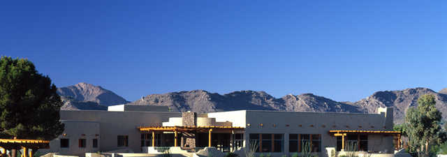 Camelback GC: Clubhouse