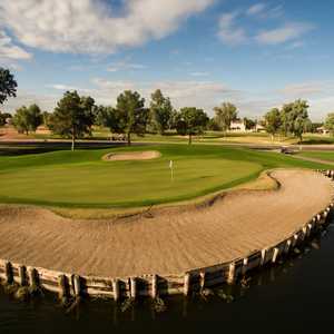 Greenfield Lakes Golf Course in Gilbert Greenfield Lakes Golf Course in Gilbert
