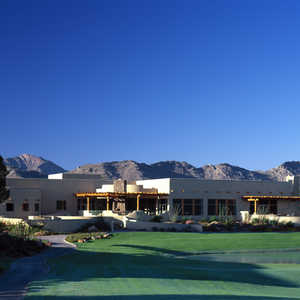 Camelback GC: Clubhouse